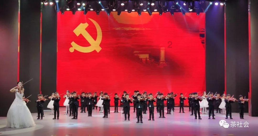 今年首场国际赛事!小布送票,为中国女篮加油!